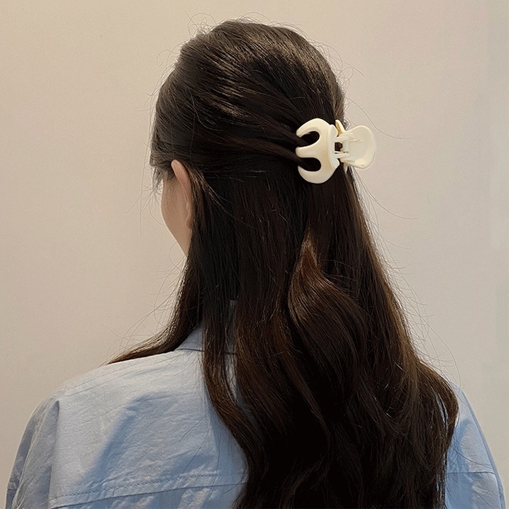 Kẹp tóc càng cua thiết kế đơn giản thời trang