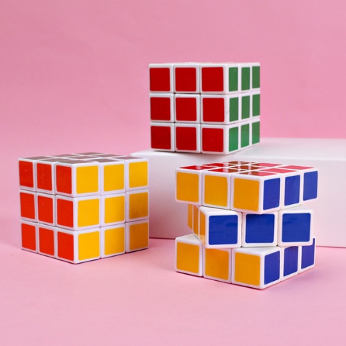 Rubik 3x3 Magic Rubic 3 Tầng Khối Lập Phương 3x3x3 Đồ Chơi Trí Tuệ (Tặng 2 rubik nhỏ)