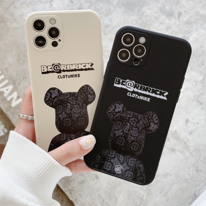 Ốp lưng iPhone TPU dẻo hình Bearbrick iPhone 6 đến 14 Pro Max