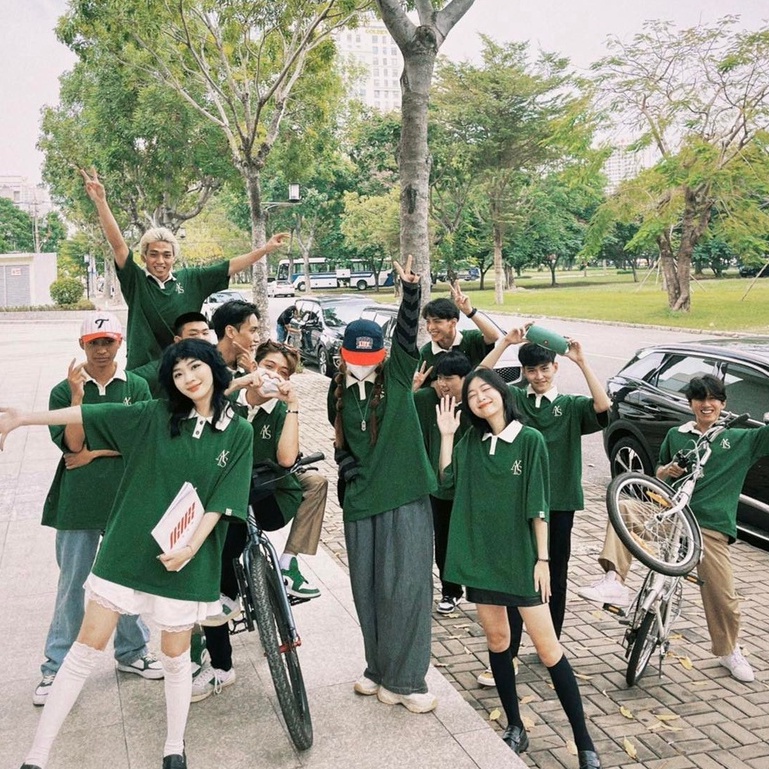 Áo thun polo unisex ATYS màu xanh lá/ màu kem form rộng, chất thun cá sấu nam nữ unisex phong cách ulzzang - Gin Store