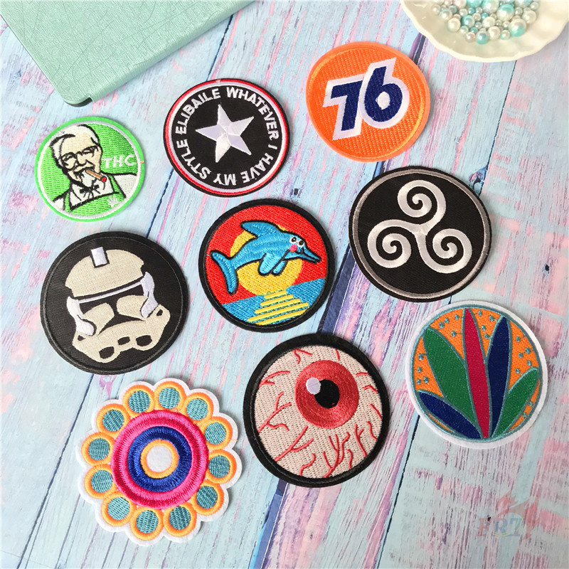 1 Sticker Ủi Thêu Hình Cá Heo Phong Cách Mandala