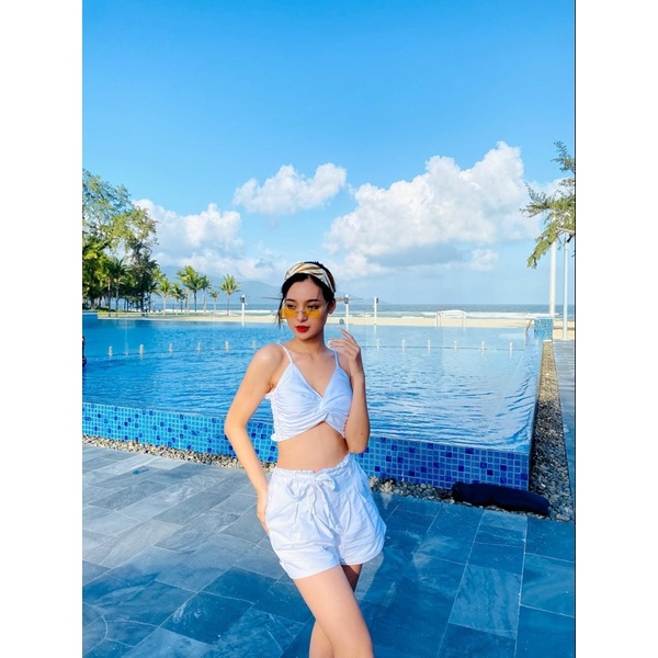 Set croptop xoắn + quần short Linen