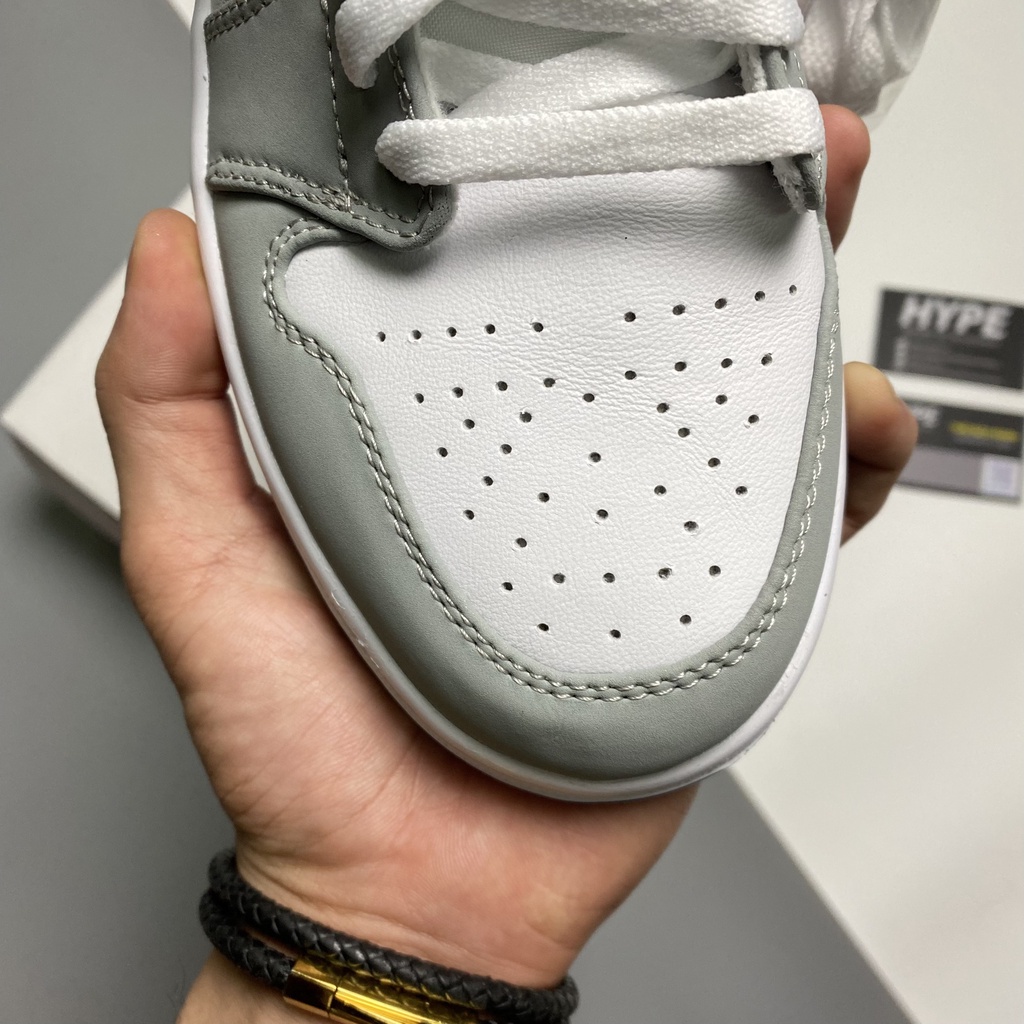 Giày Jordan 1 Low Wolf Grey  - Hype Sneaker | Phiên bản 1:1 chuẩn.