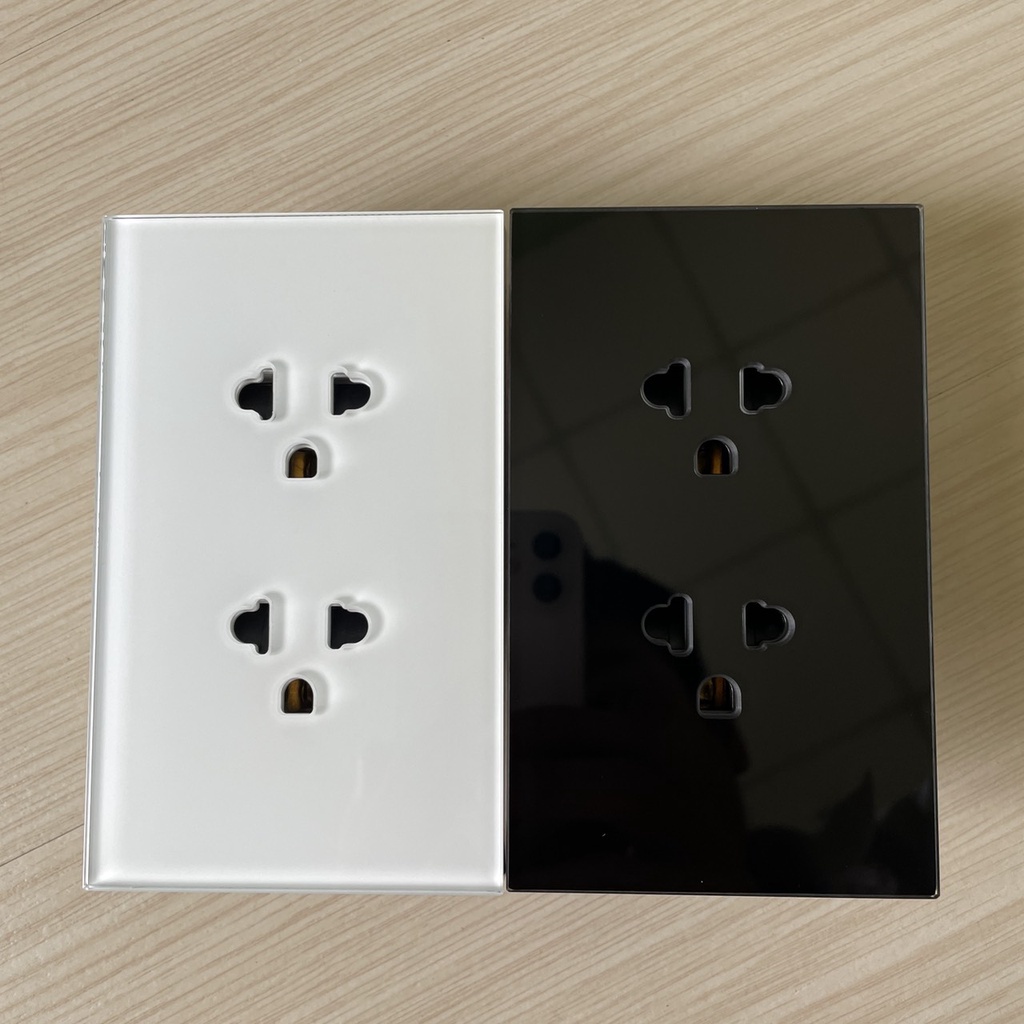 Ổ cắm đôi âm tường mặt kính cường lực cao cấp
