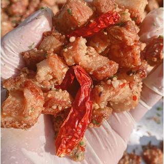 TÓP MỠ LIỀN DA SỐT MẮM HÀNH LON 250GRAM