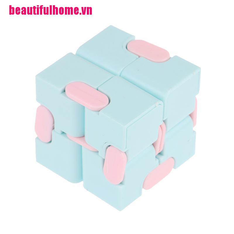 Khối Rubik Siêu Giảm Căng Thẳng