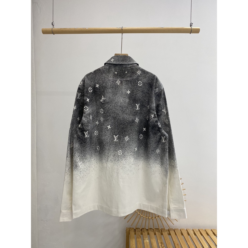 ⚡️[Mirror Quality] - Áo Khoác Luon Vuituoi 2020 Graidient Monogram Spray Grey/White Denim Jacket, Áo sơ mi LV