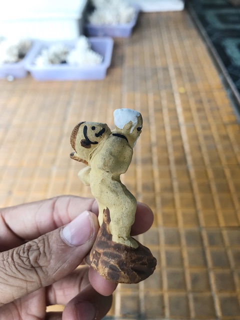 ÔNG BẮT CÁ TRANG TRÍ HỒ CÁ NON BỘ CAO 7CM