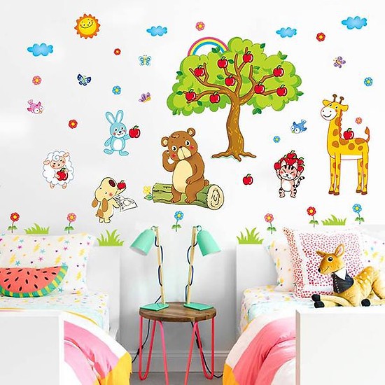 Decal dán tường Vườn Thú và Cây táo, decal dán tường Thú cây táo