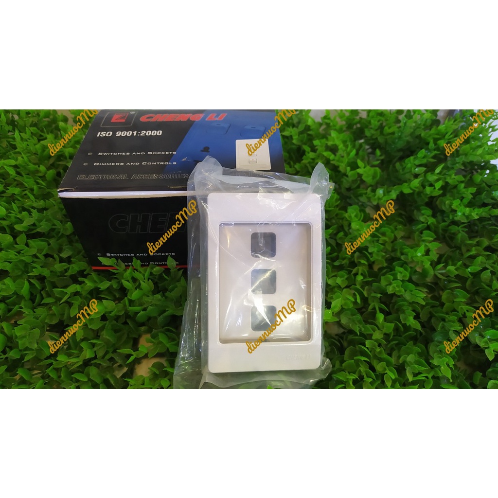 Mặt nạ lắp công tắc lỗ vuông Chengli