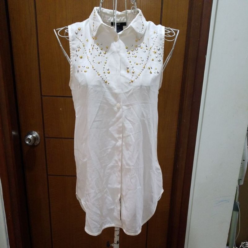 áo thô trắng freesize đồng giá 12k | BigBuy360 - bigbuy360.vn