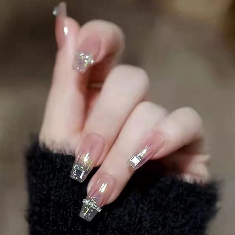Bộ 24 móng giả form dài đính charm đá