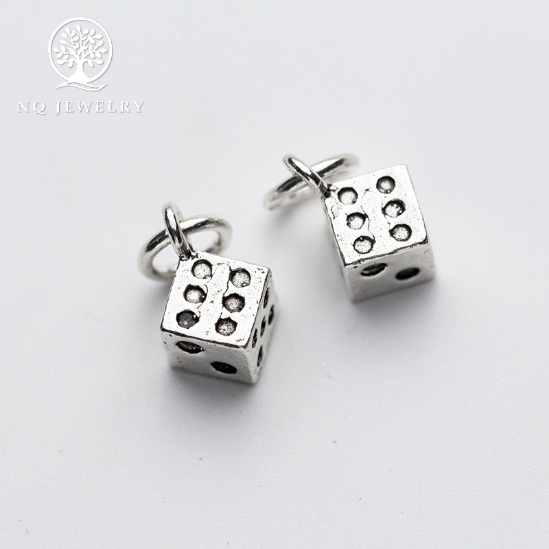 Charm bạc mặt hạt xúc xắc treo - NQ Jewelry