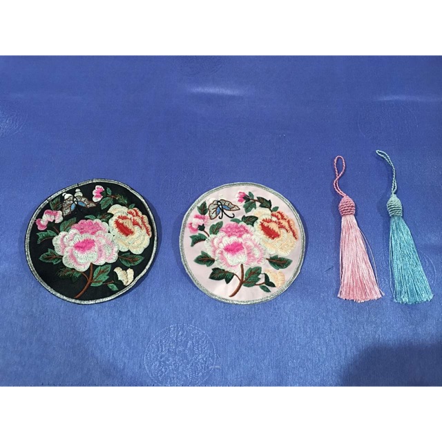 Hình thêu hanbok