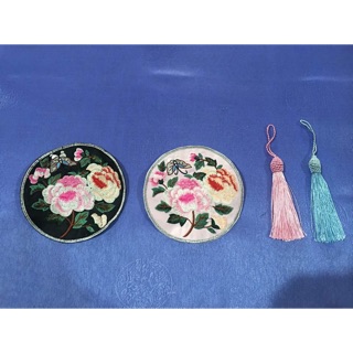 Hình thêu hanbok