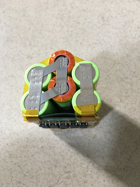 Khối Pin li-ion MỚI 6cell . Pin lion 18650 dùng cho máy bắn khoan, máy bắn vít, máy cắt, quạt... 12vol