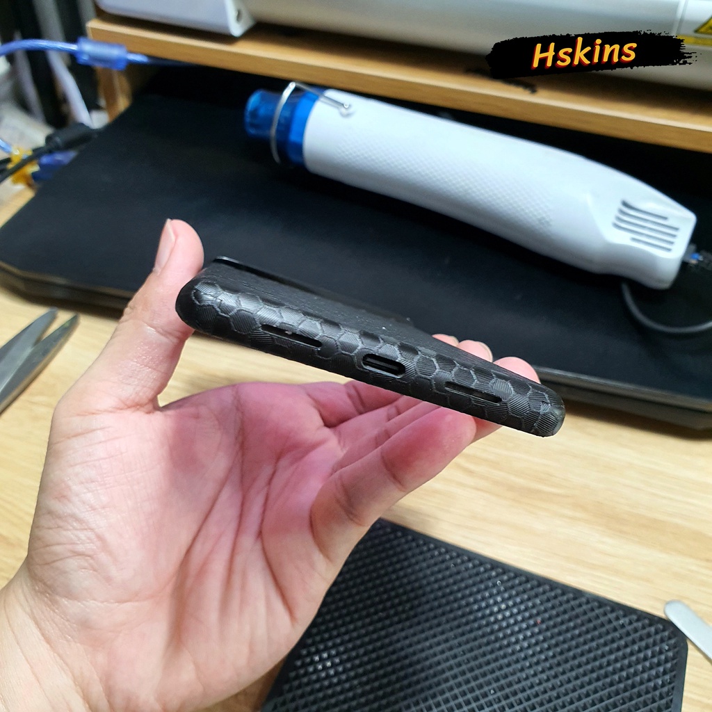 Miếng dán skin Google Pixel 6 / Google Pixel 6 Pro Oracal Honeycomb lưng full viền