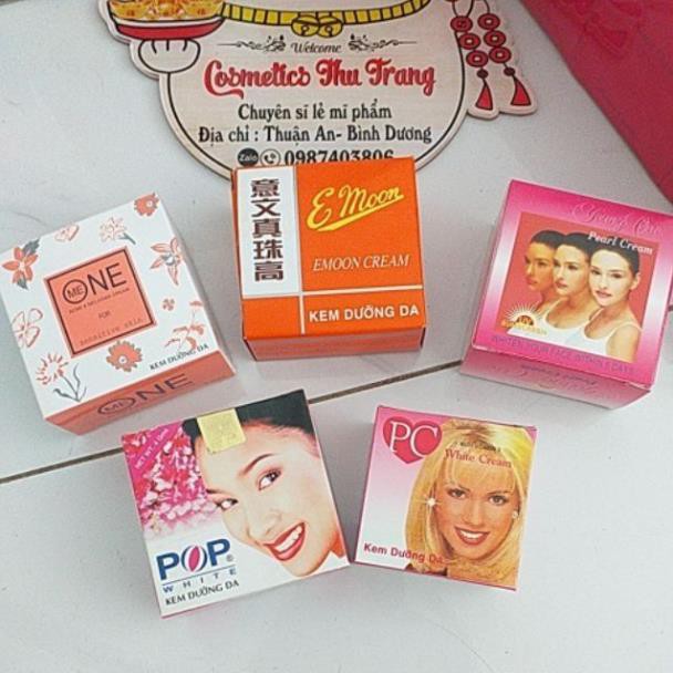 1 hộp kem trắng da body