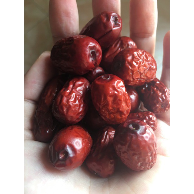 Táo đỏ Tân Cương loại nhỏ (Gói 500g-1kg)