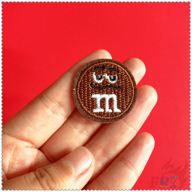 ✿ Thương Hiệu Thời Trang: Miếng Vá Sắt M &amp; M ✿ 1 Sticker Ủi Thêu Hình Huy Hiệu