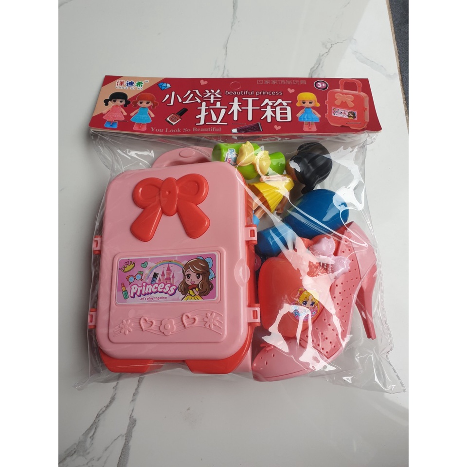 Đồ chơi búp bê kèm vali kéo chứa phụ kiện trang điểm và chiếc giày xinh xắn