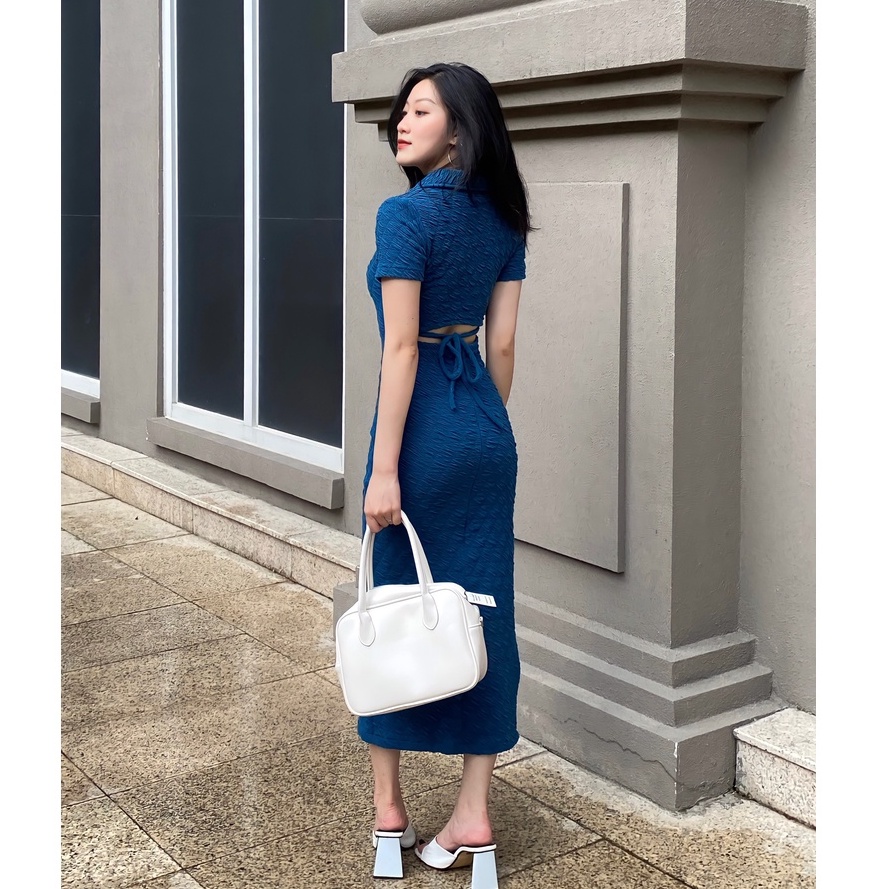 SALE Đầm polo tay ngắn khoét lưng cột dây vải dập nổi co giãn - by Whattowear