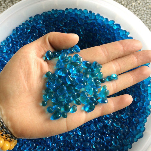 Đá pha lê màu xanh dương Tự Nhiên dùng Trang Trí Bể Cá