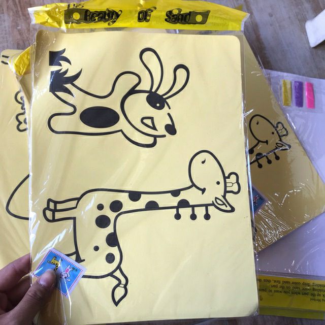 10 tranh cát bản to đủ mẫu có sẵn màu cát  ( kích thướng 20 ×30)