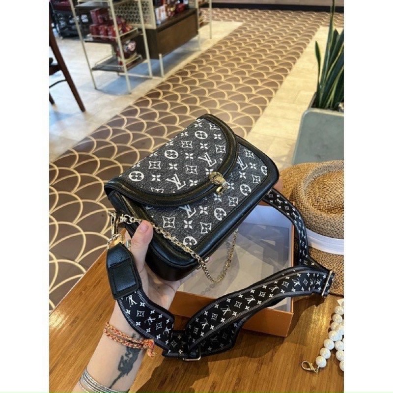 Túi Xách Nữ Kẹp Nách Hoạ Tiết Eo Vì, Túi Nữ Đeo Chéo Khoá Tròn Dây Bản To