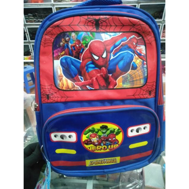 Balo học sinh siêu anh hùng