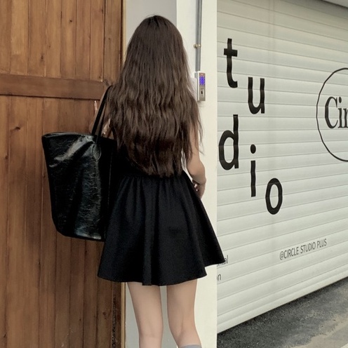 Đầm Đen Sát Nách Cổ Tròn Thời Trang Hàn Quốc Cao Cấp