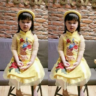Áo dài tết cho bé xíu