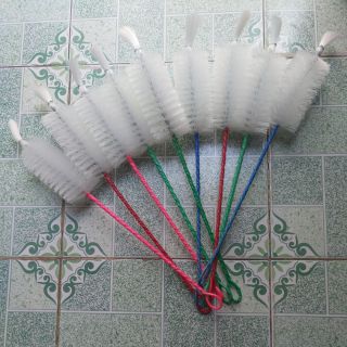 Cọ vệ sinh gầm và lóc  xe máy