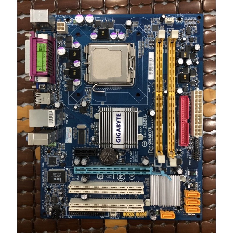 Main 945 Gigabyte, asus như mới kèm Fe chạy full chức năng