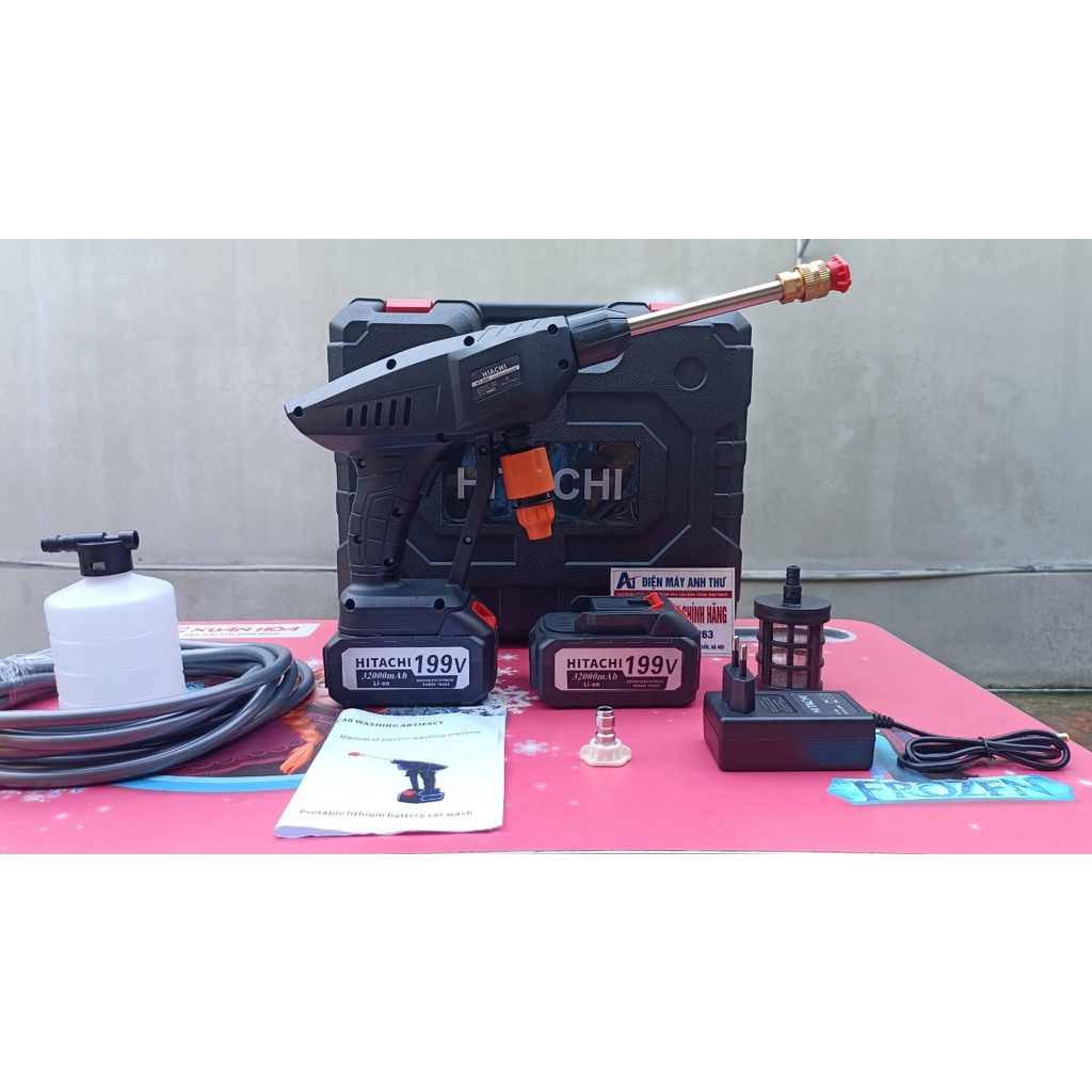 Máy rửa xe chạy bin HITAChI 199V