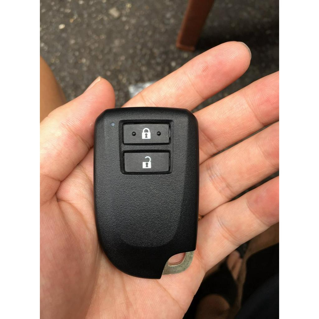 Ốp TPU bảo vệ chìa khóa cho xe Toyota Yaris 2 nút. Ốp khóa bảo vệ chống xước khóa xe tuyệt đối