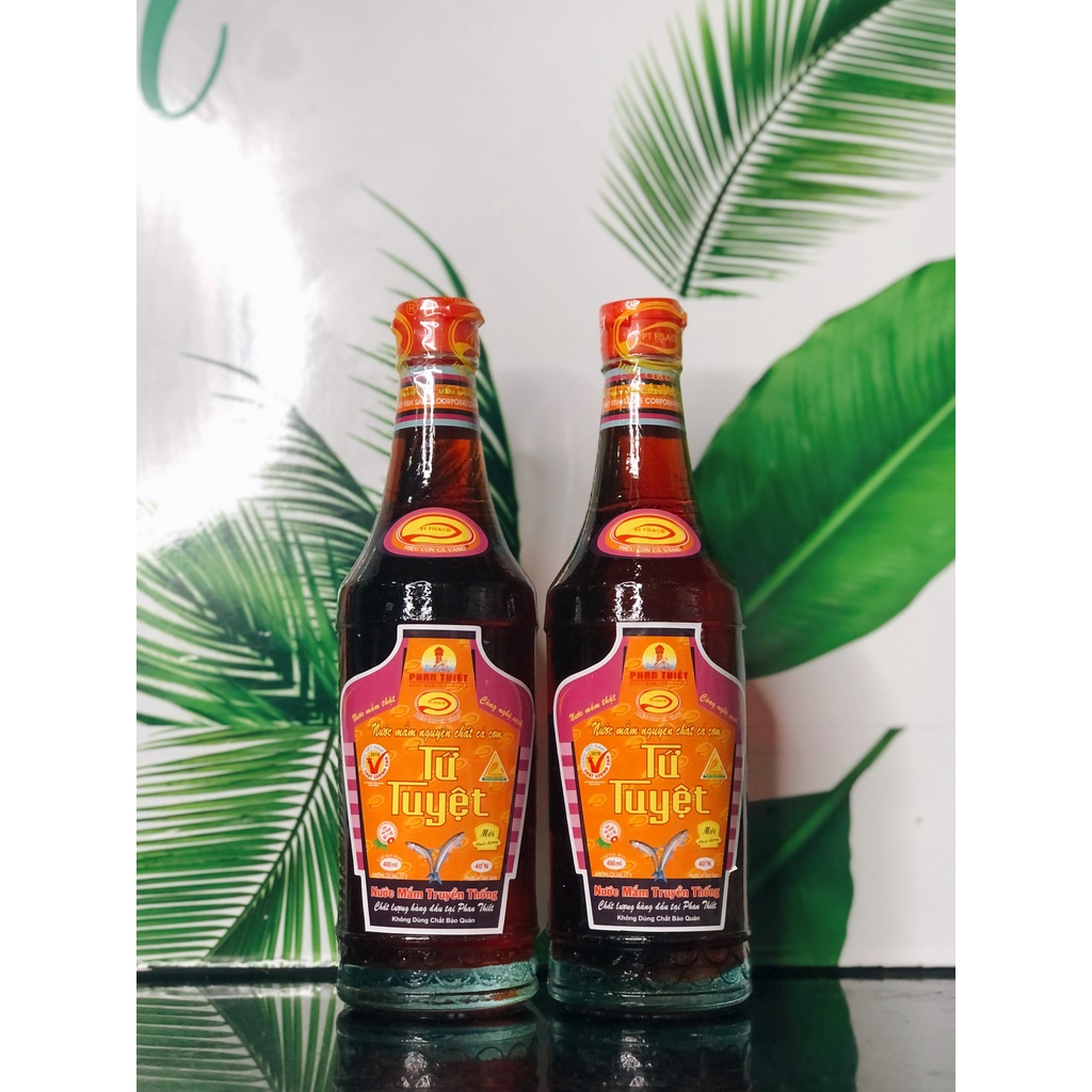 Nước mắm nhĩ cá cơm Tứ Tuyệt _ 2 Chai _ 490ml/chai