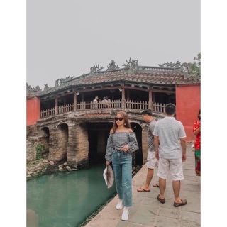 Kính mắt mèo sành điệu