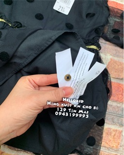 Váy ren đen chấm bi
