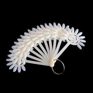 Shop Hà Nguyễn Móng giả quạt 215 Bạch Mai