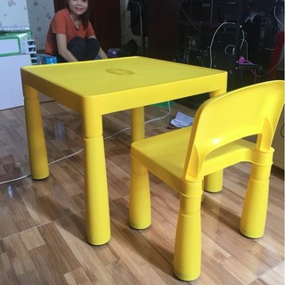 bàn ghế cho bé mầm non