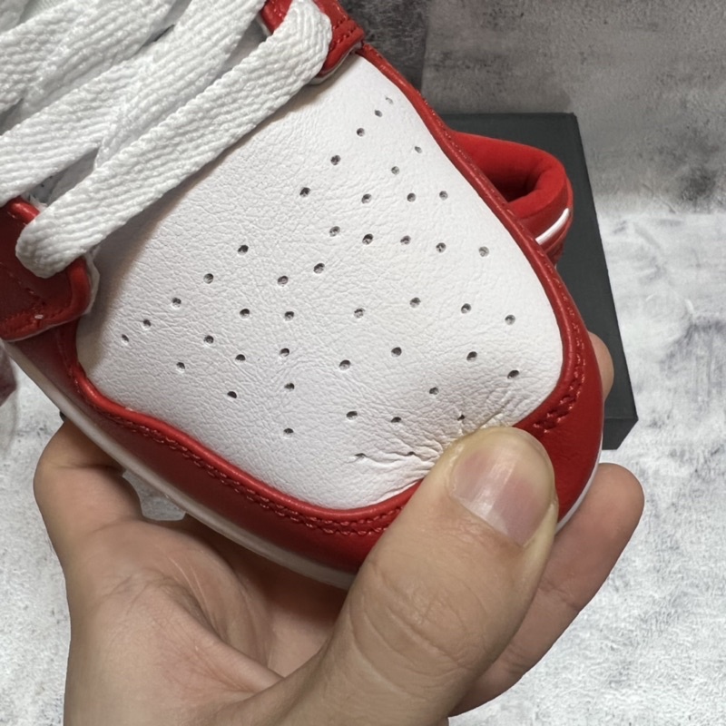 [KELLY SNEAKERS] Giày Thể Thao Sneaker Jordan 1 Low Đỏ Trắng - GymRed Cao Cấp (Ảnh Thật + Hàng Sẵn) | BigBuy360 - bigbuy360.vn