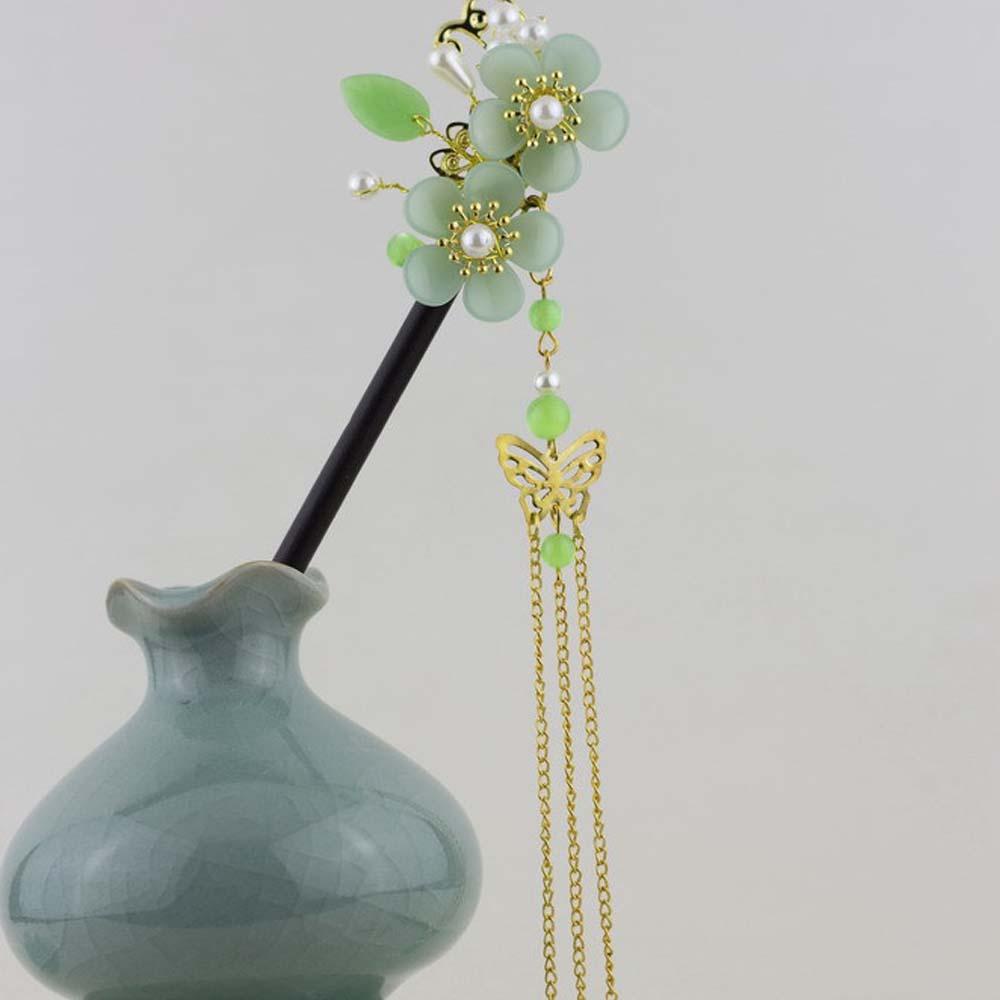 Kẹp Tóc Họa Tiết Hoa Mận Bằng Gỗ Phối Tua Rua Xinh Xắn WMES15H