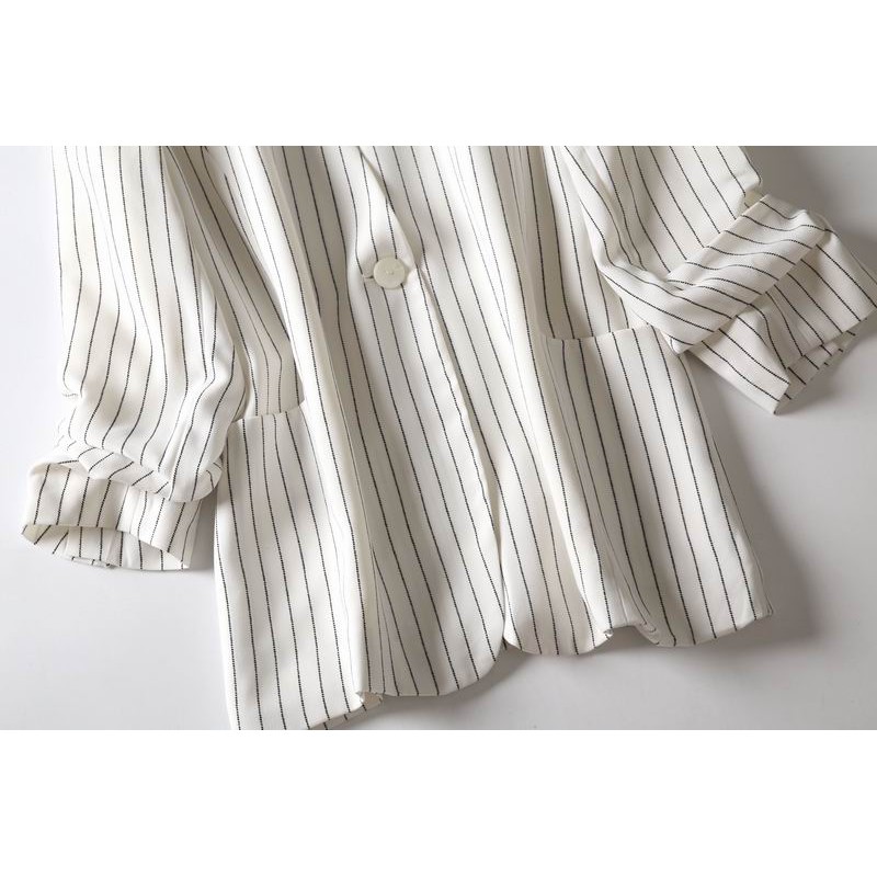 Áo blazer kẻ sọc tay rút xuất Nhật (có sẵn) | BigBuy360 - bigbuy360.vn