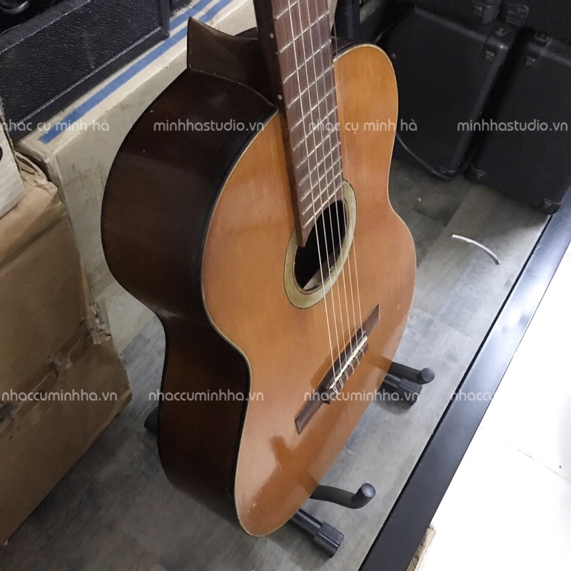 Guitar Classic Nhật Million Voice, đàn đã qua sử dụng, chơi tốt, âm thanh hay