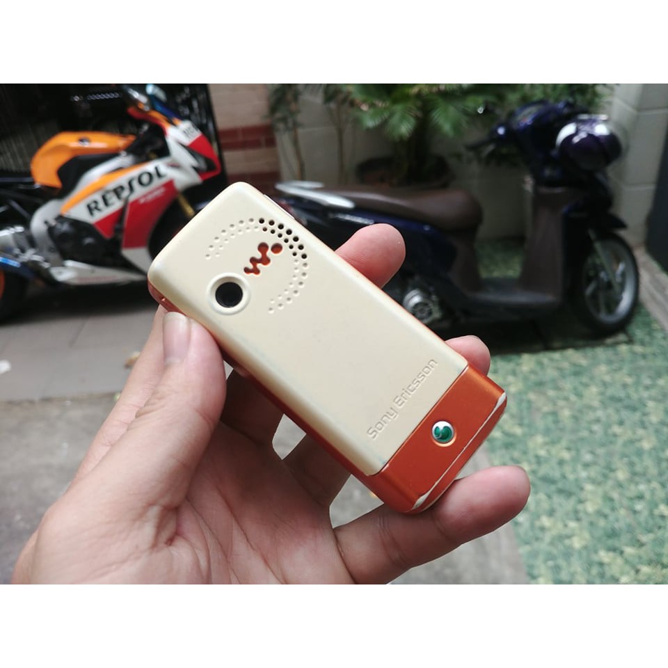 Điện thoại Sony Ericsson W200i chính hãng