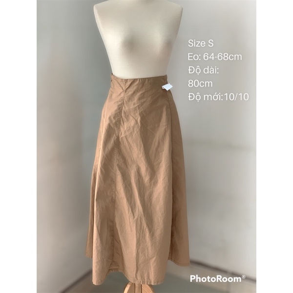 Chân váy nâu xoè G U nhật