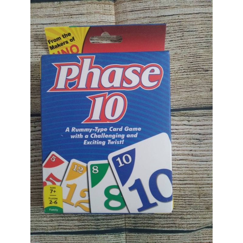 Thẻ bài Uno Phase 10 hấp dẫn người chơi