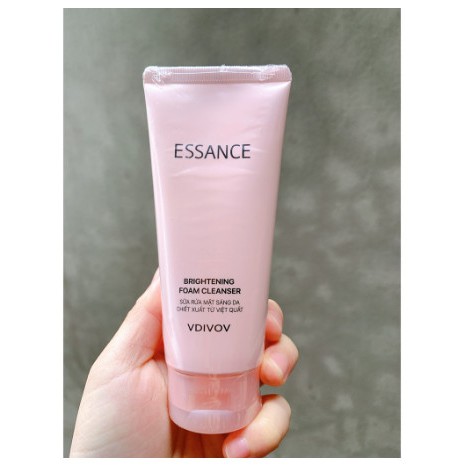 Sữa rửa mặt sáng da Essance Brightening Foam Cleanser 100ml(chiết xuất từ việt quất)