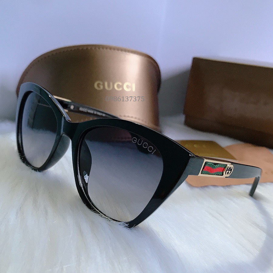 Kính Gucci Đen Vuông Cho Nữ GC01